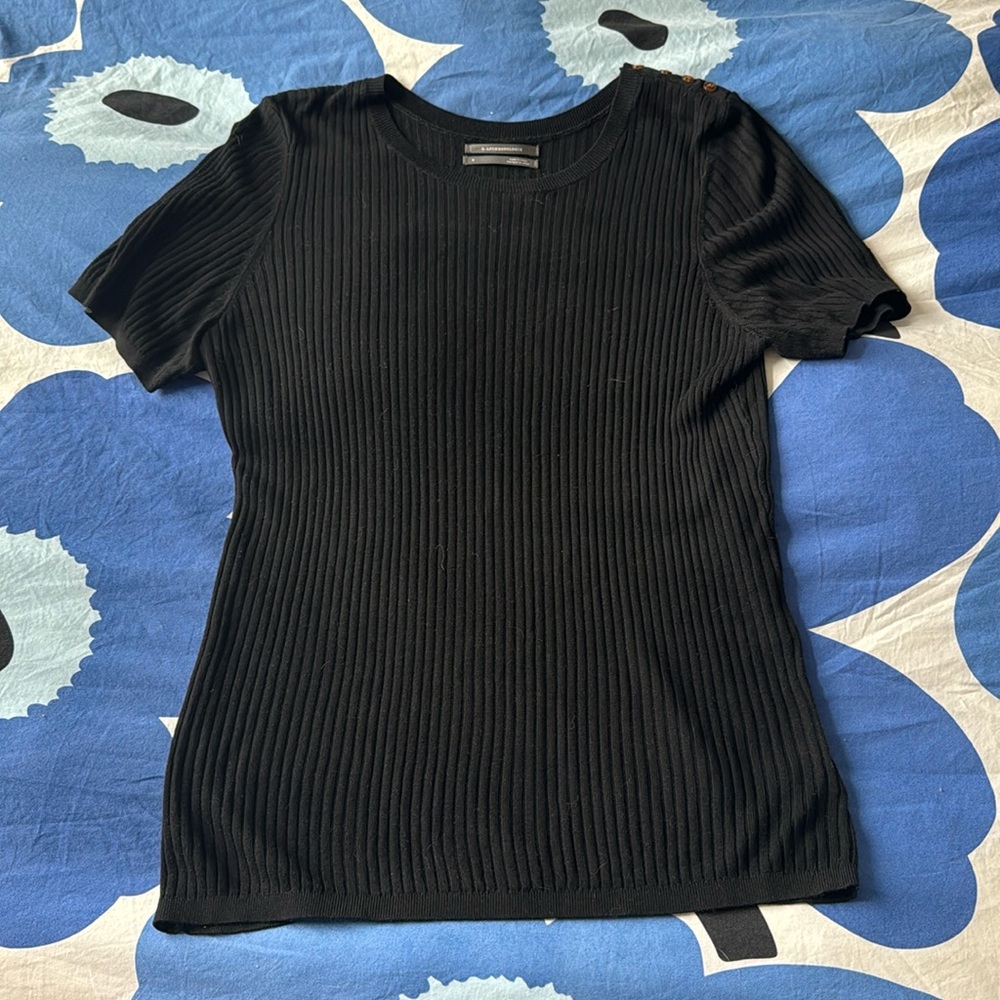Anthropologie basics short sleeve top